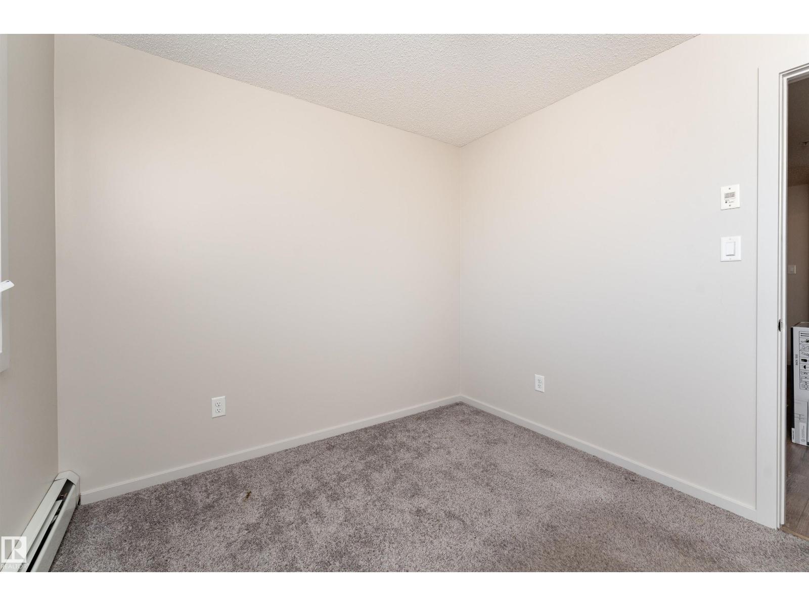 #220 5404 7 Av Sw Property Photo 23