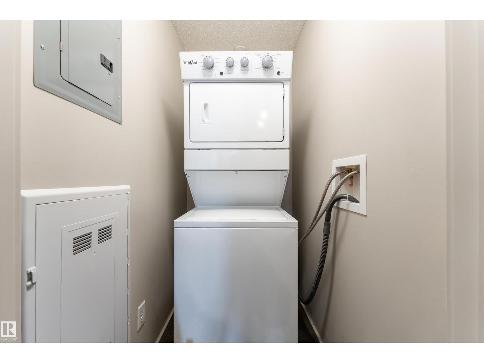 #220 5404 7 Av Sw Property Photo 24