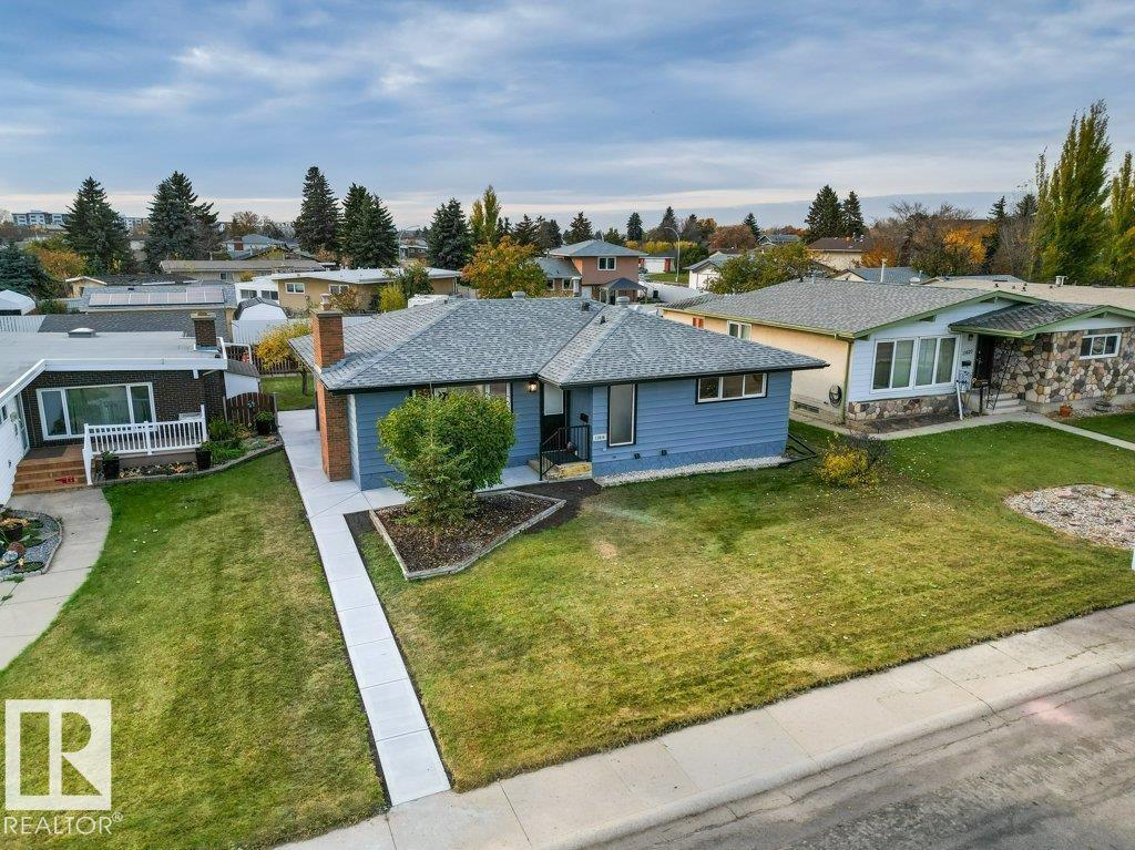 13816 90 St Nw Property Photo 1
