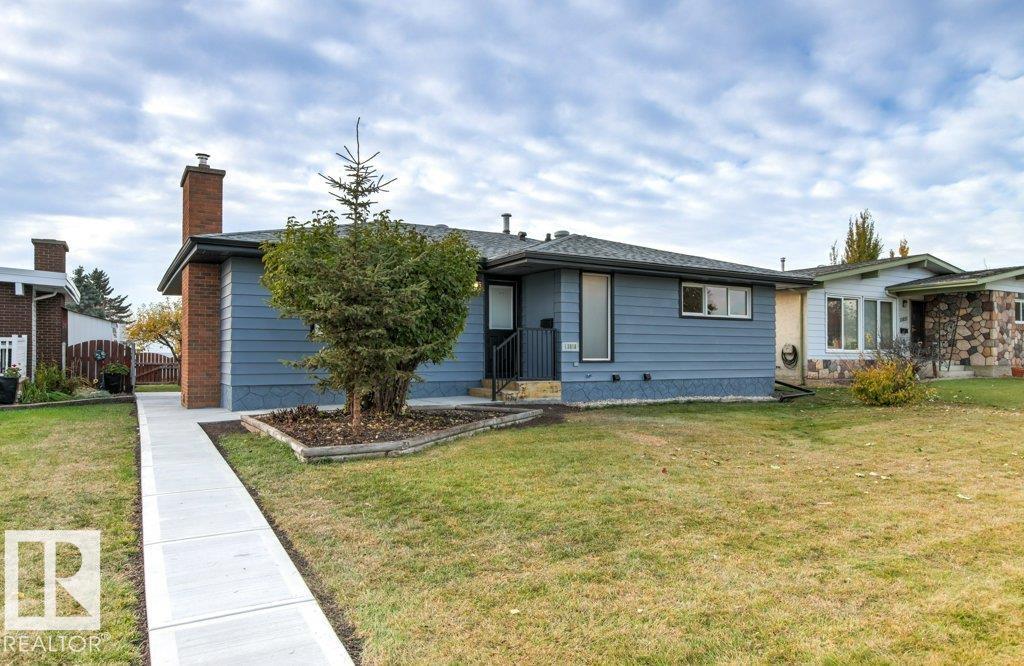 13816 90 St Nw Property Photo 2