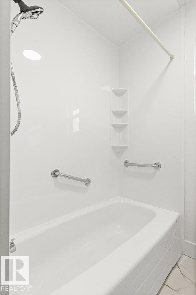 13816 90 St Nw Property Photo 28
