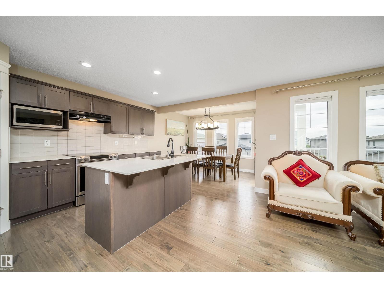 9903 222 St Nw Property Photo 12