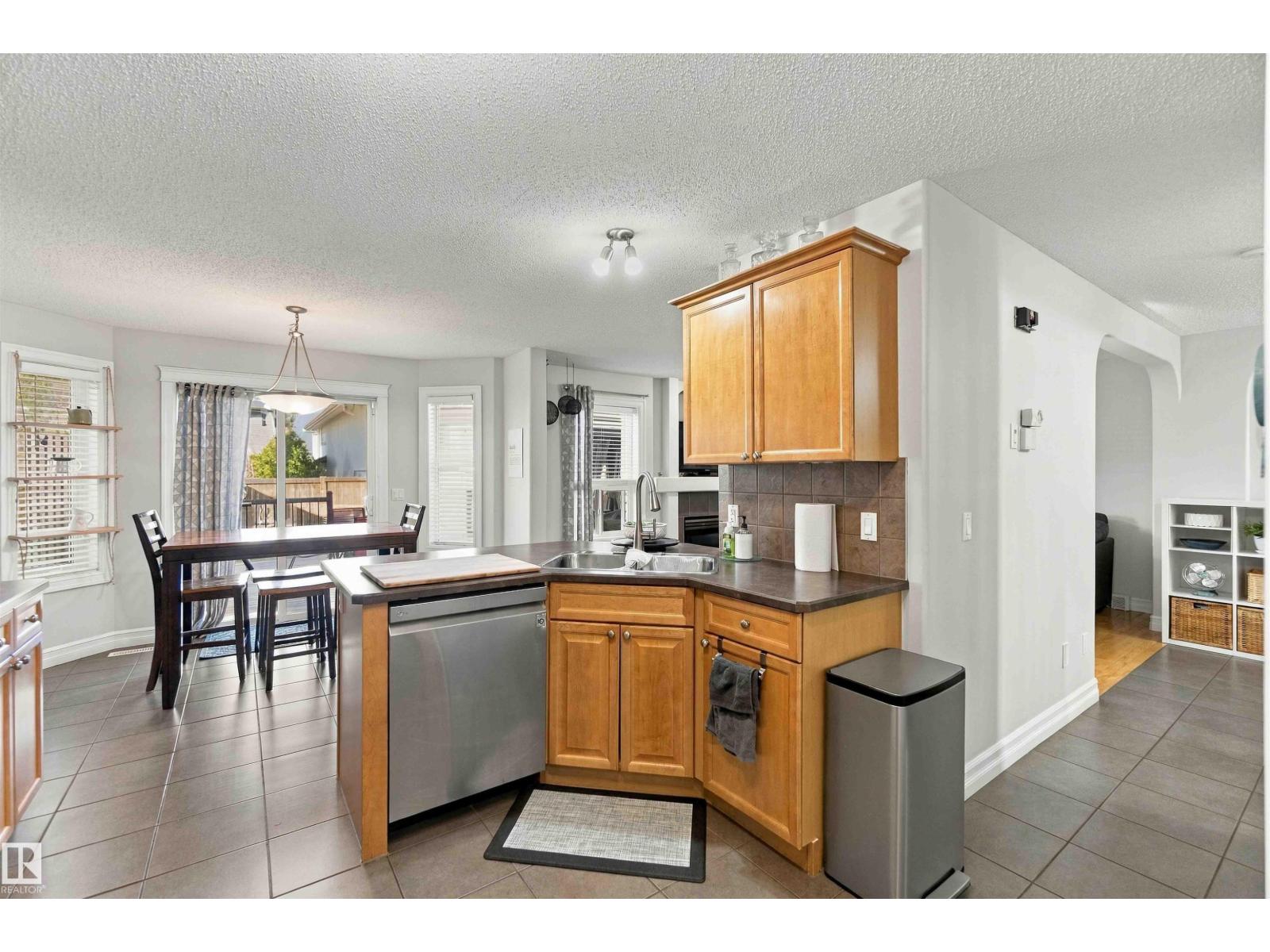 102 Boxwood Bn Property Photo 17