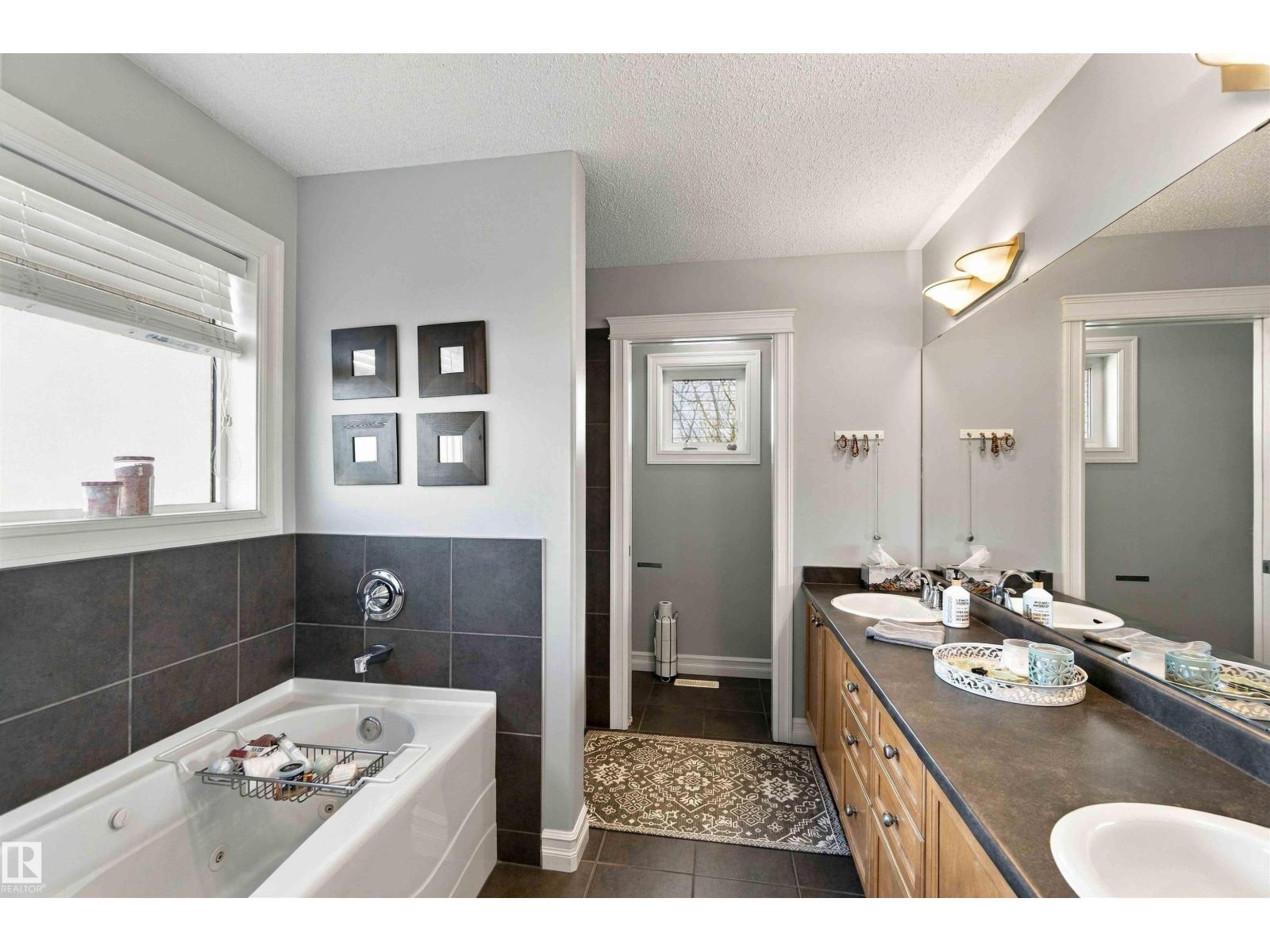102 Boxwood Bn Property Photo 38