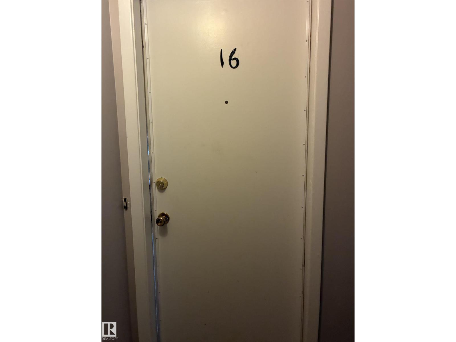 #16 5631 105 St Nw Property Photo 2