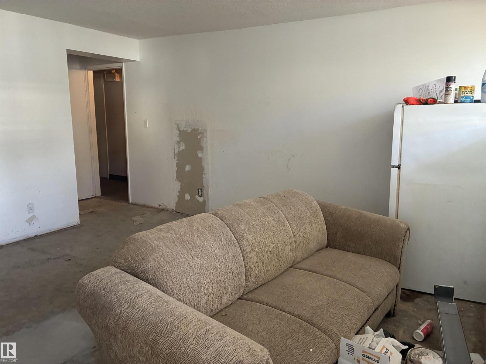 #16 5631 105 St Nw Property Photo 4