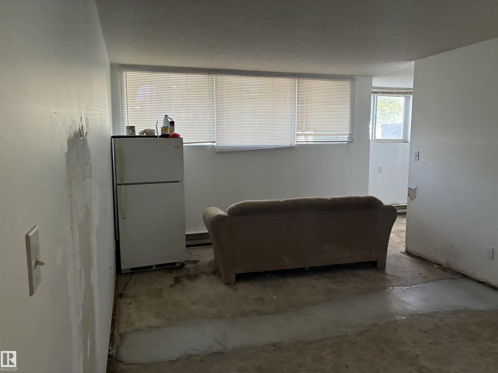 #16 5631 105 St Nw Property Photo 5