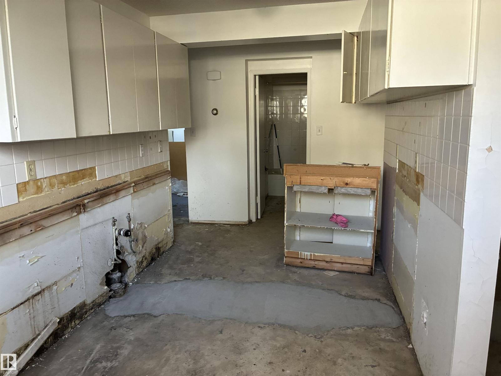 #16 5631 105 St Nw Property Photo 7