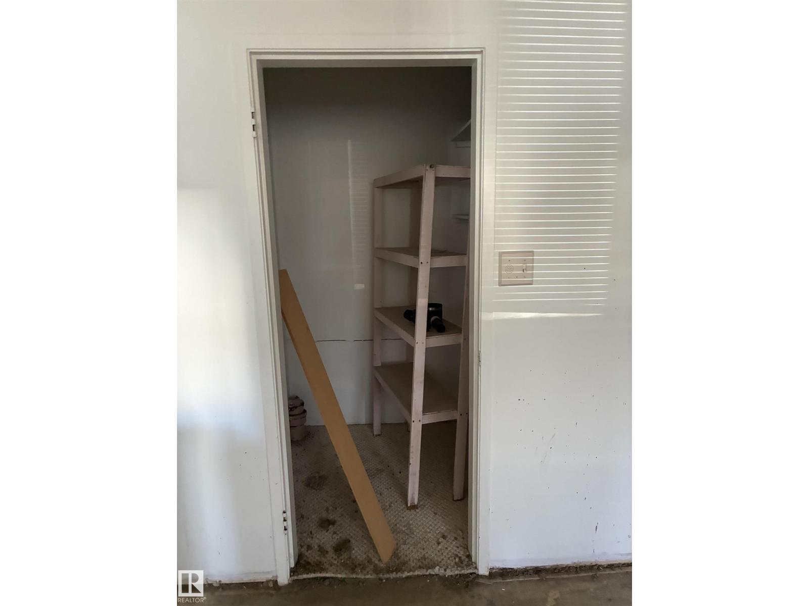 #16 5631 105 St Nw Property Photo 9