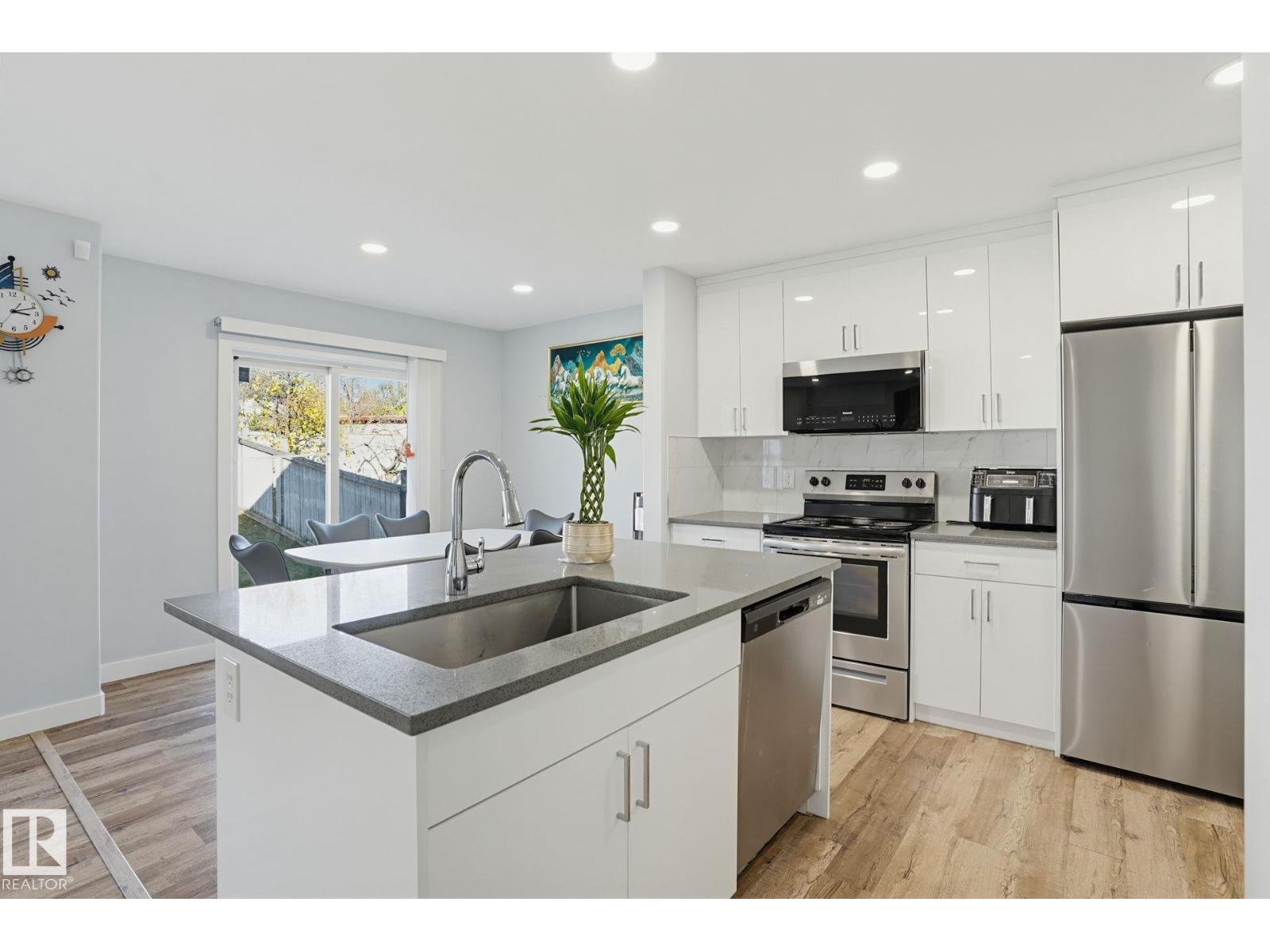 11612 168 Av Nw Property Photo 4