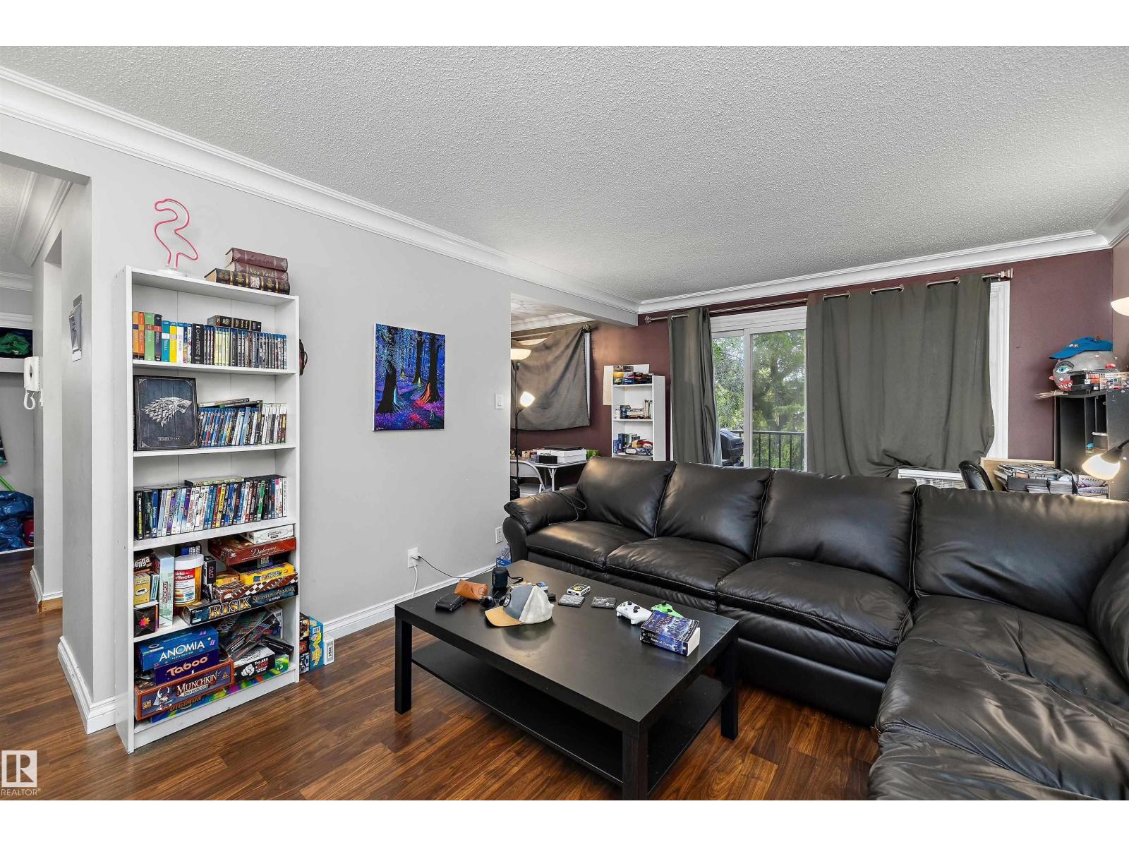 #303 10735 81 Av Nw Property Photo 5