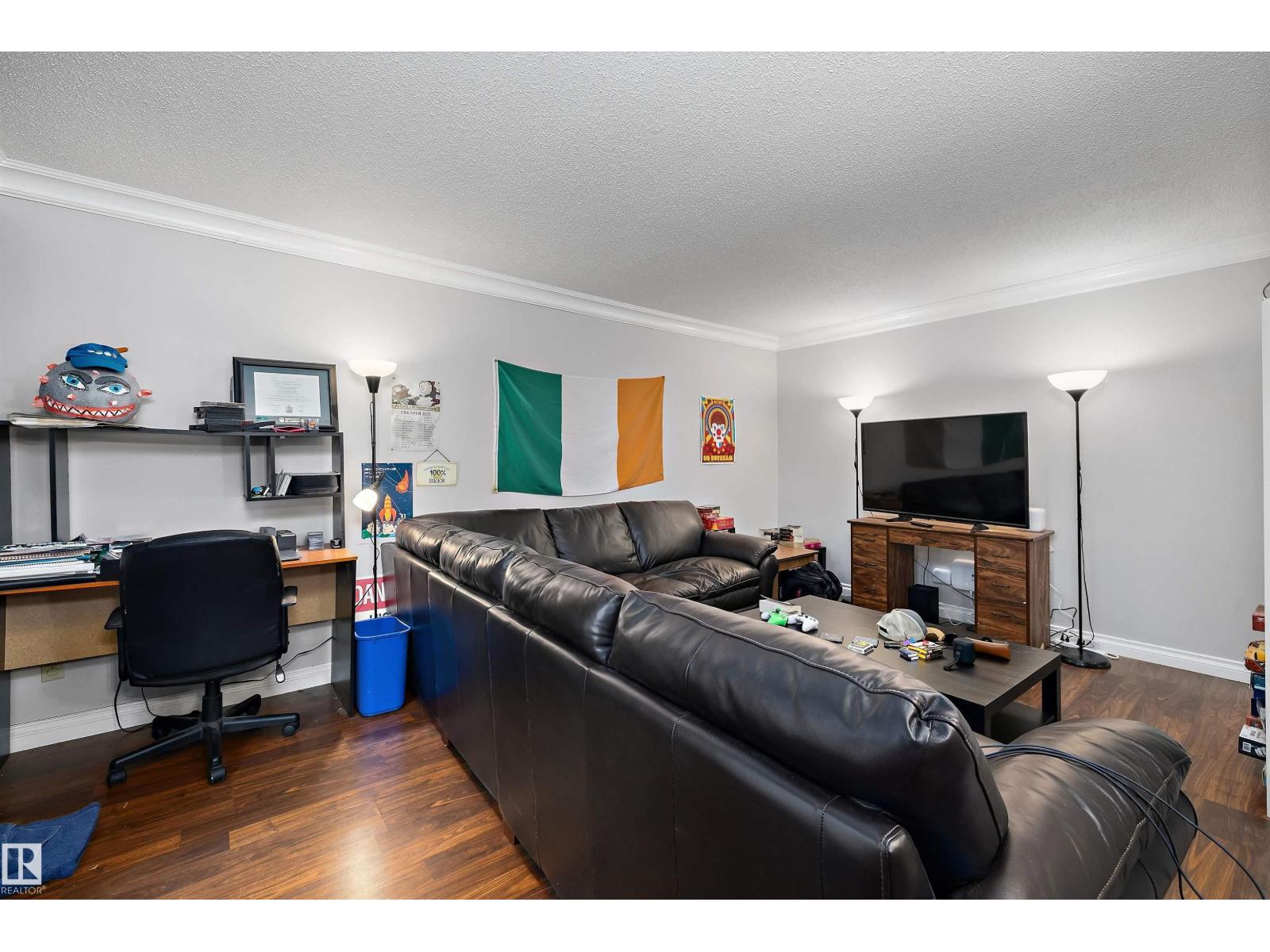 #303 10735 81 Av Nw Property Photo 6