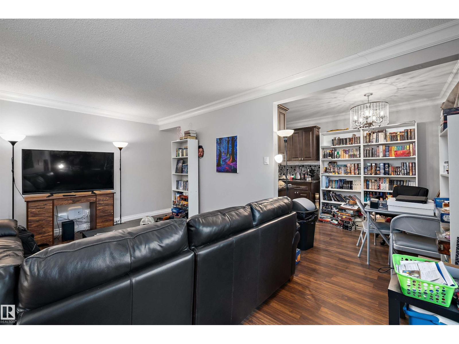 #303 10735 81 Av Nw Property Photo 7