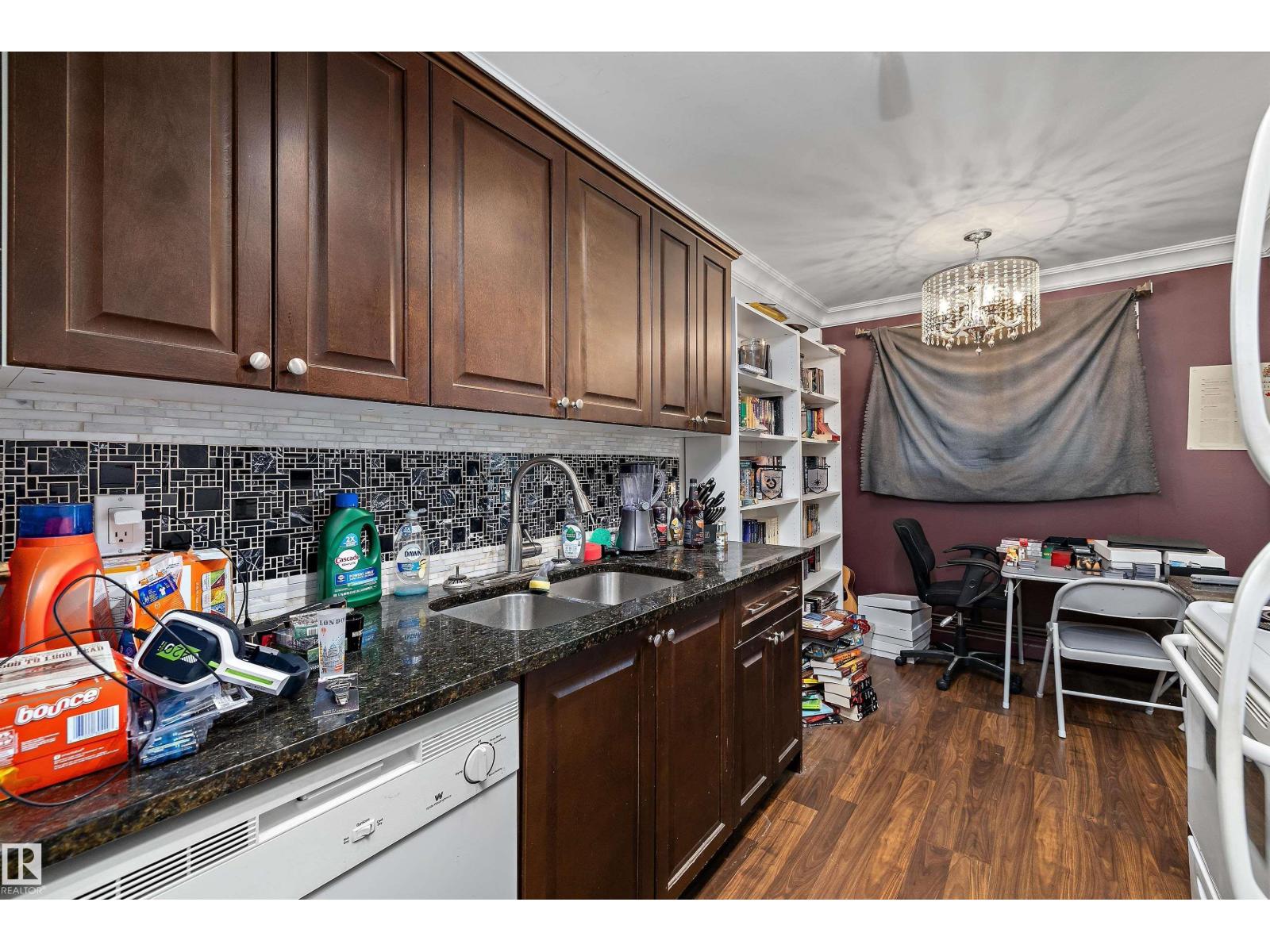 #303 10735 81 Av Nw Property Photo 12