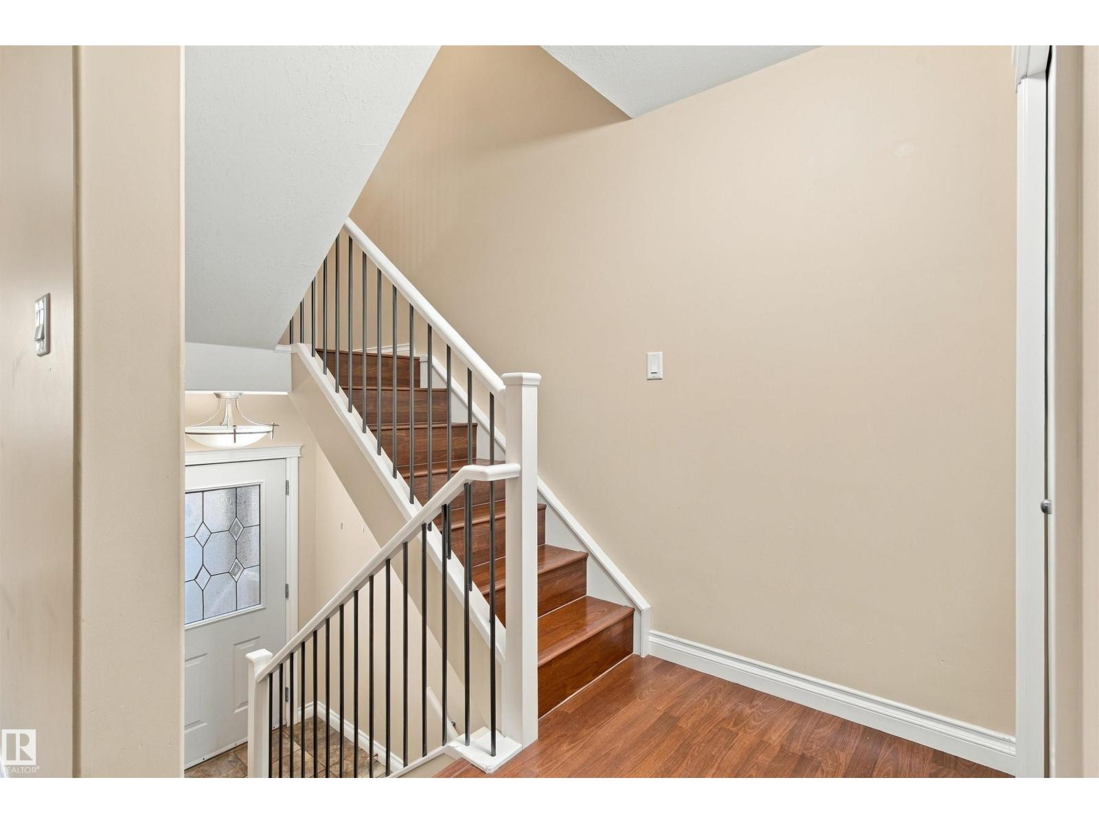 #18 1001 7 Av Property Photo 3