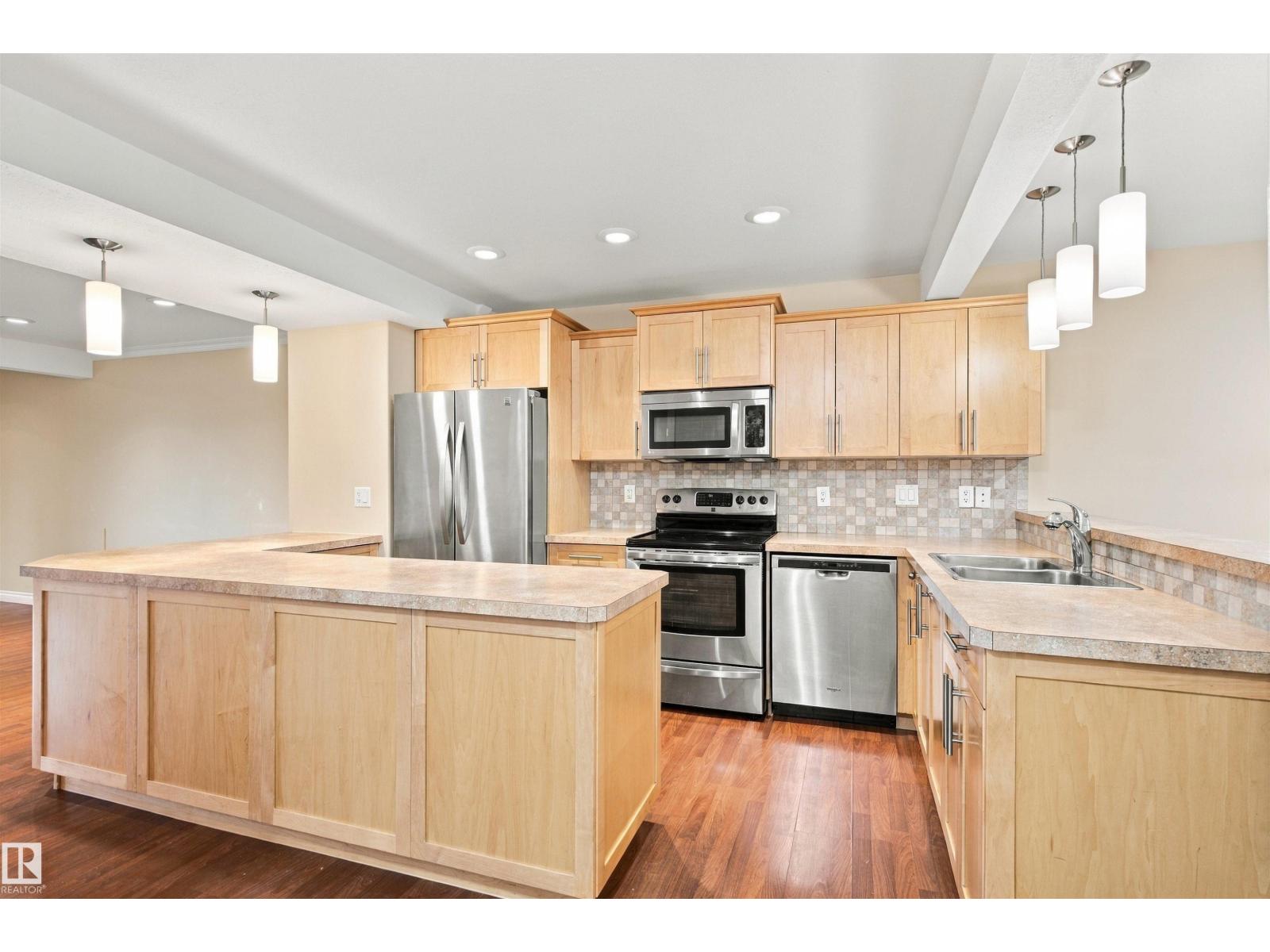 #18 1001 7 Av Property Photo 4