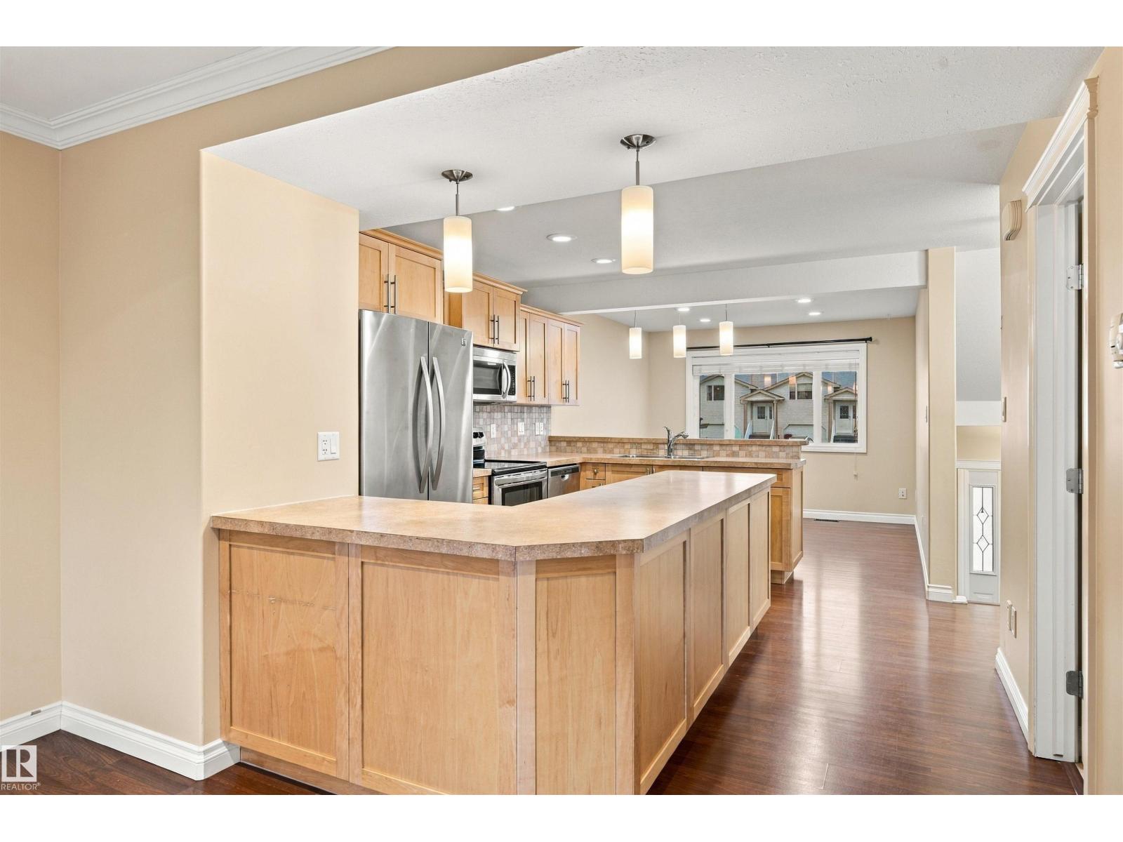 #18 1001 7 Av Property Photo 5