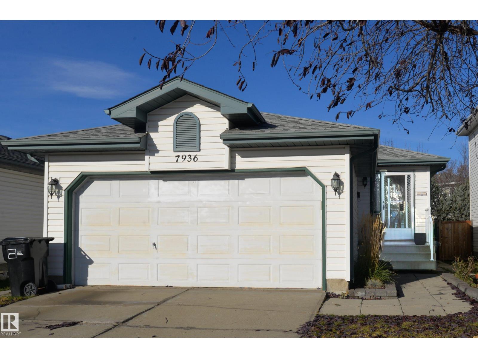 7936 154 AV NW Property Photo 1