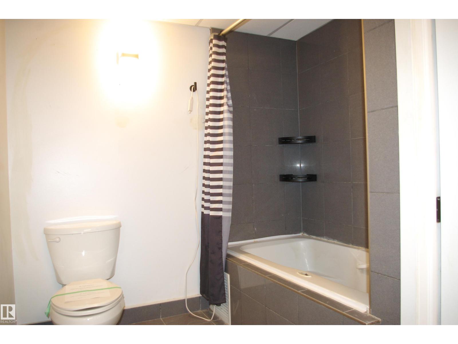#502 10105 109 St Nw Property Photo 14