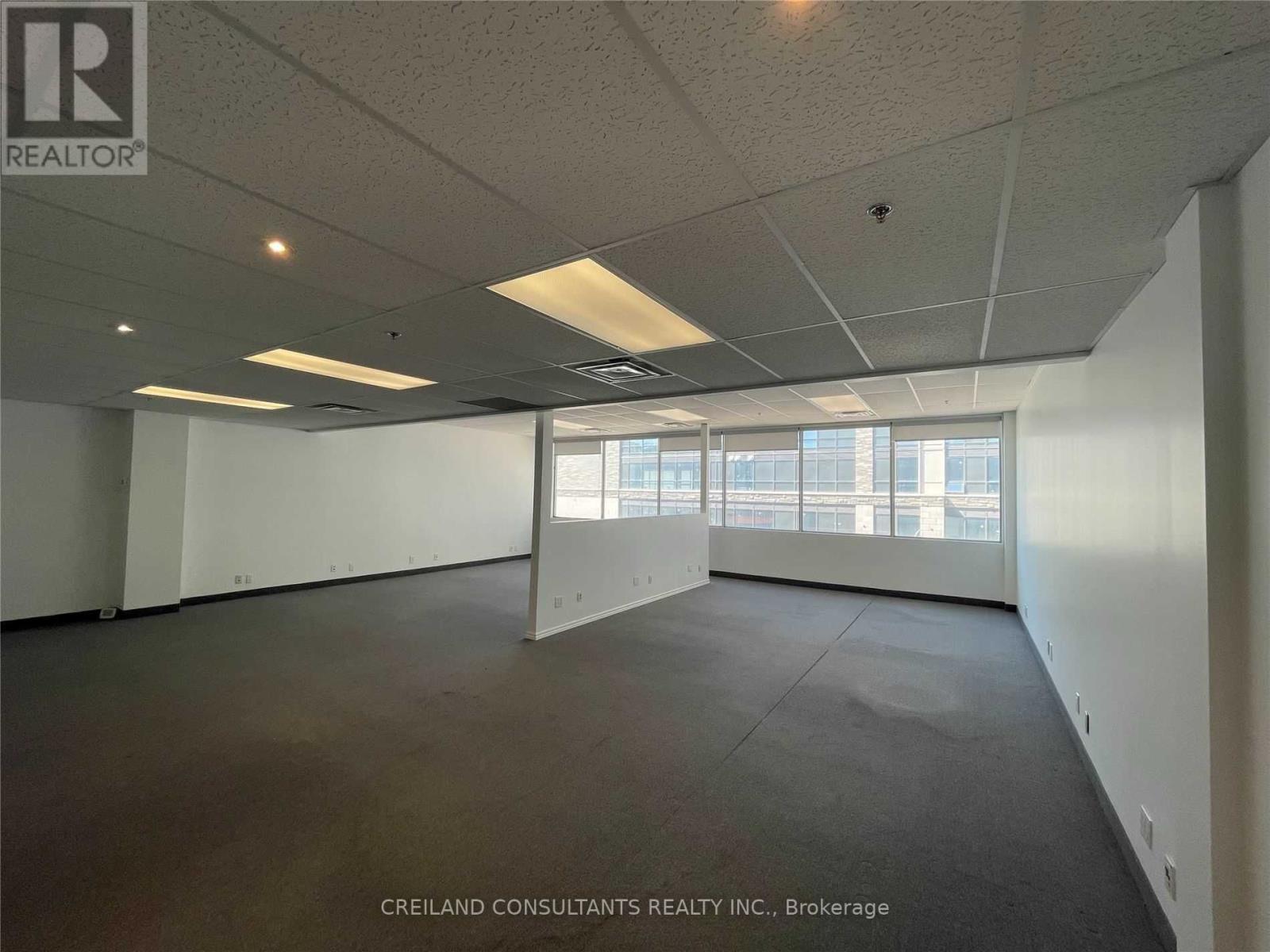 210 - 1 Rossland Road W Property Photo 7