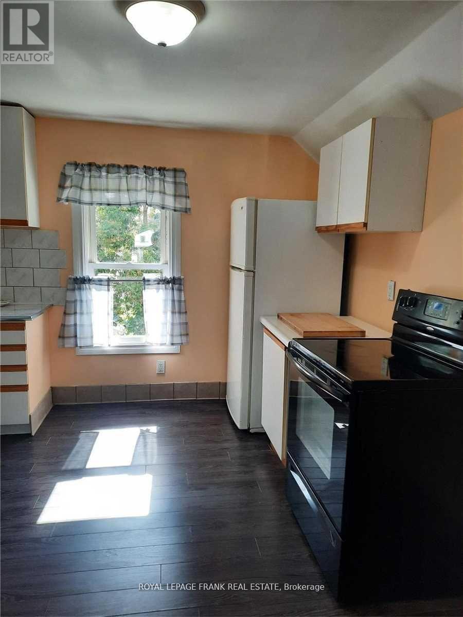 79 Colborne Street W Property Photo 4