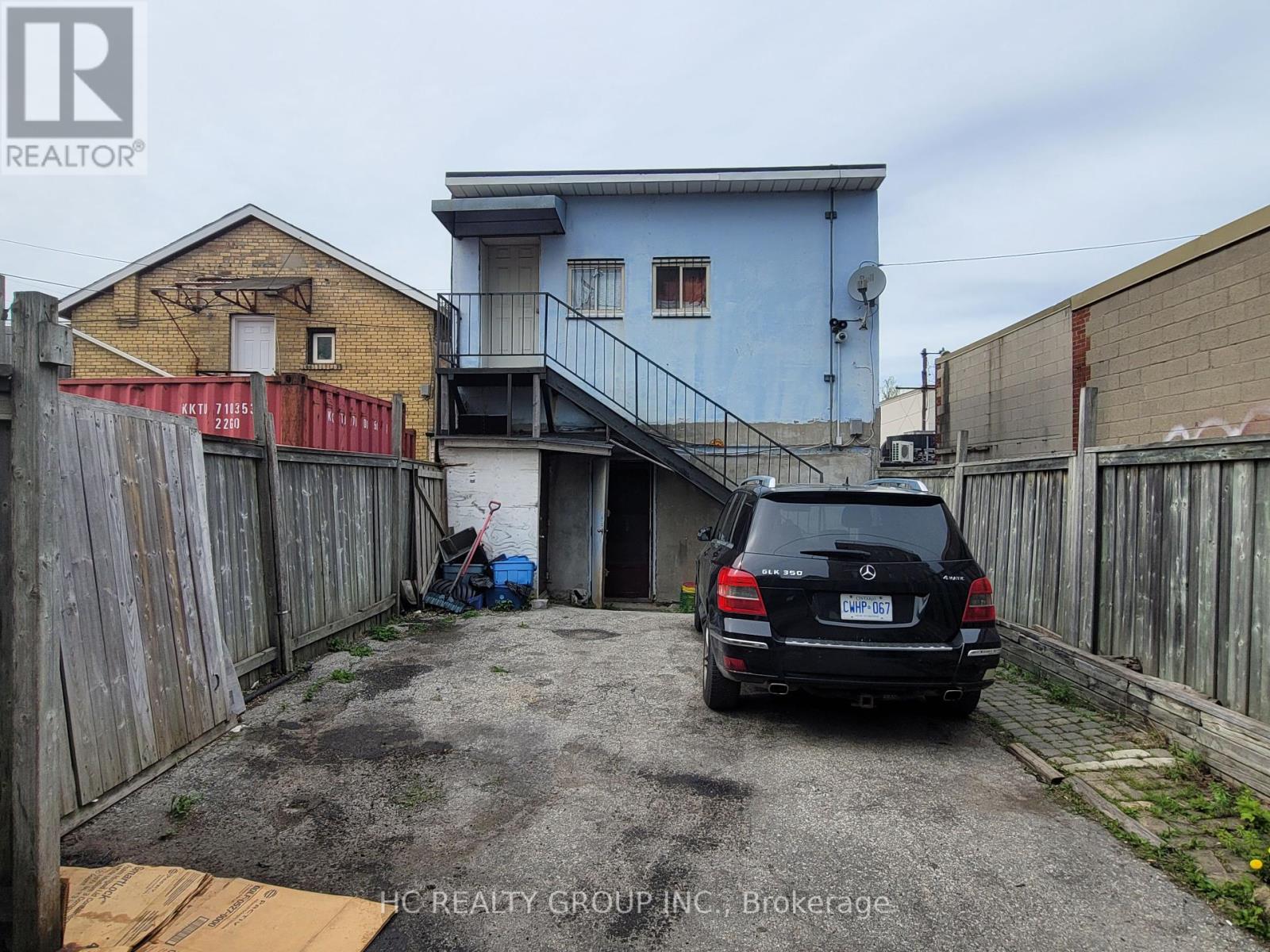 2783 Danforth Avenue Property Photo 3