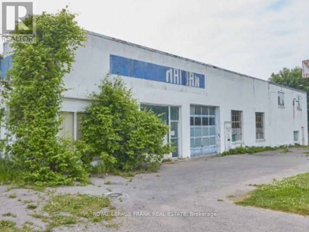 349 King Street W Property Photo 4