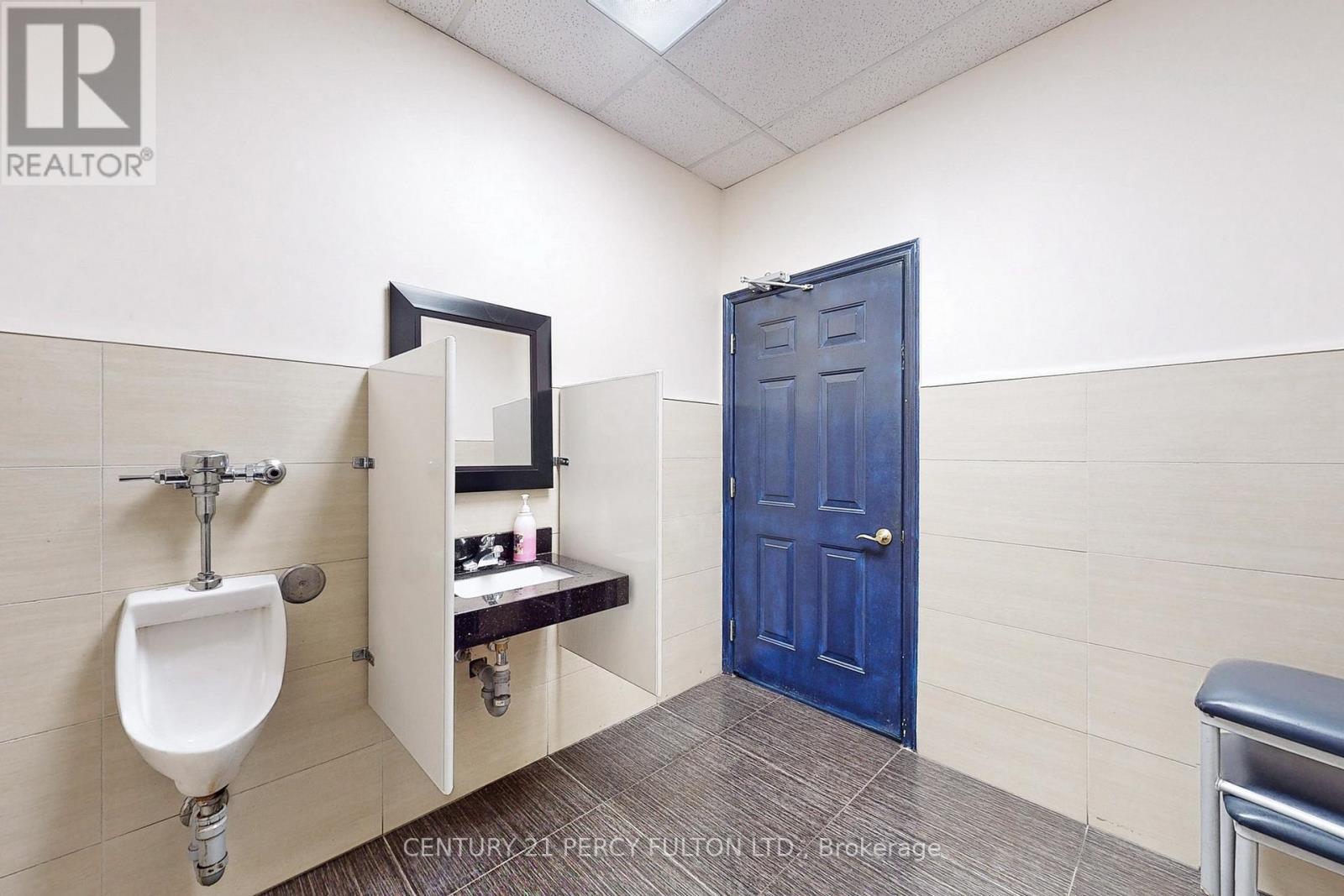 3483 Kingston Road Property Photo 20
