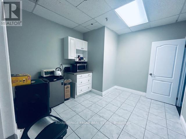 206 - 114 Dundas Street E Property Photo 5