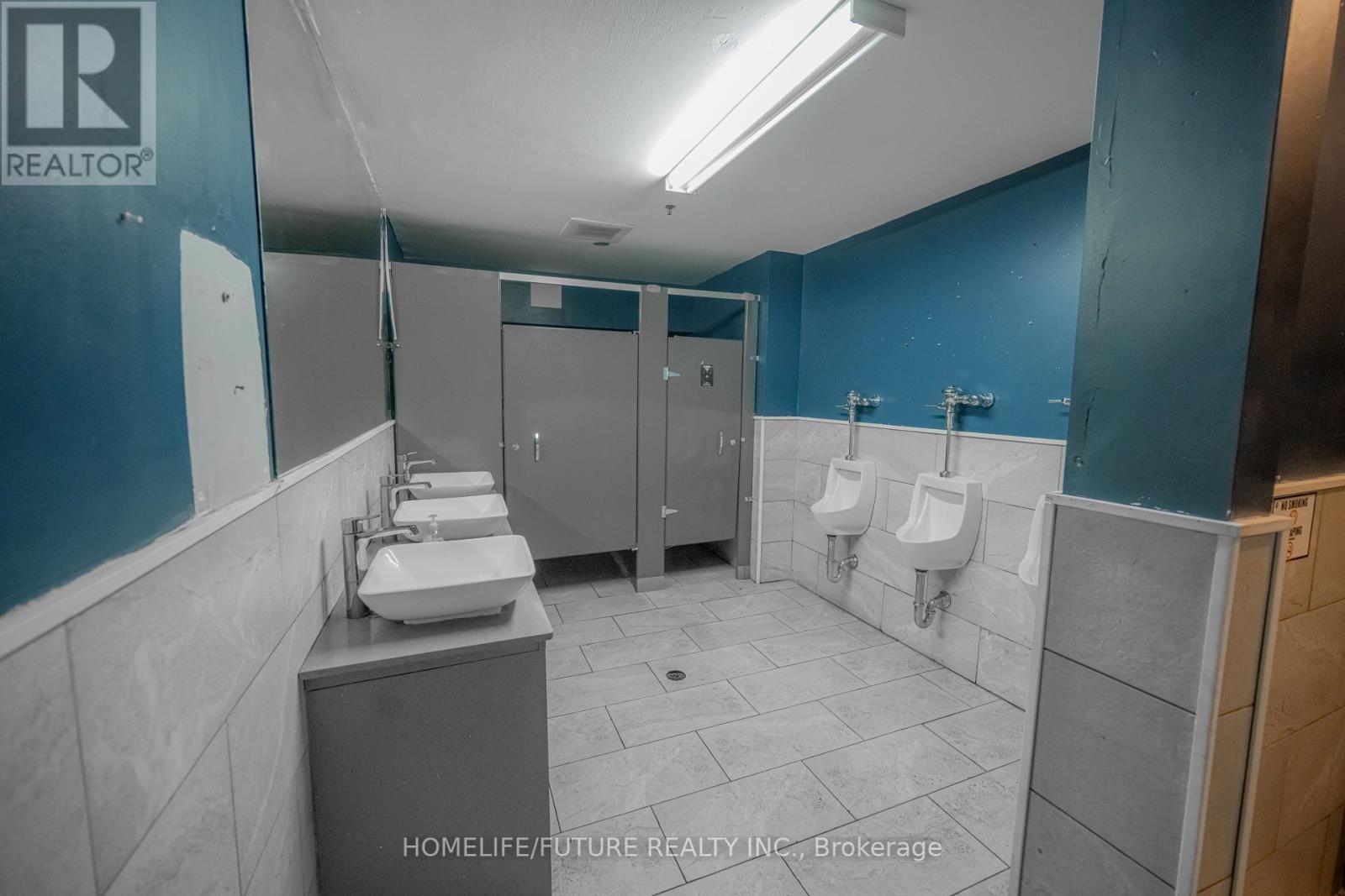 202/203 - 880 Ellesmere Road Property Photo 17