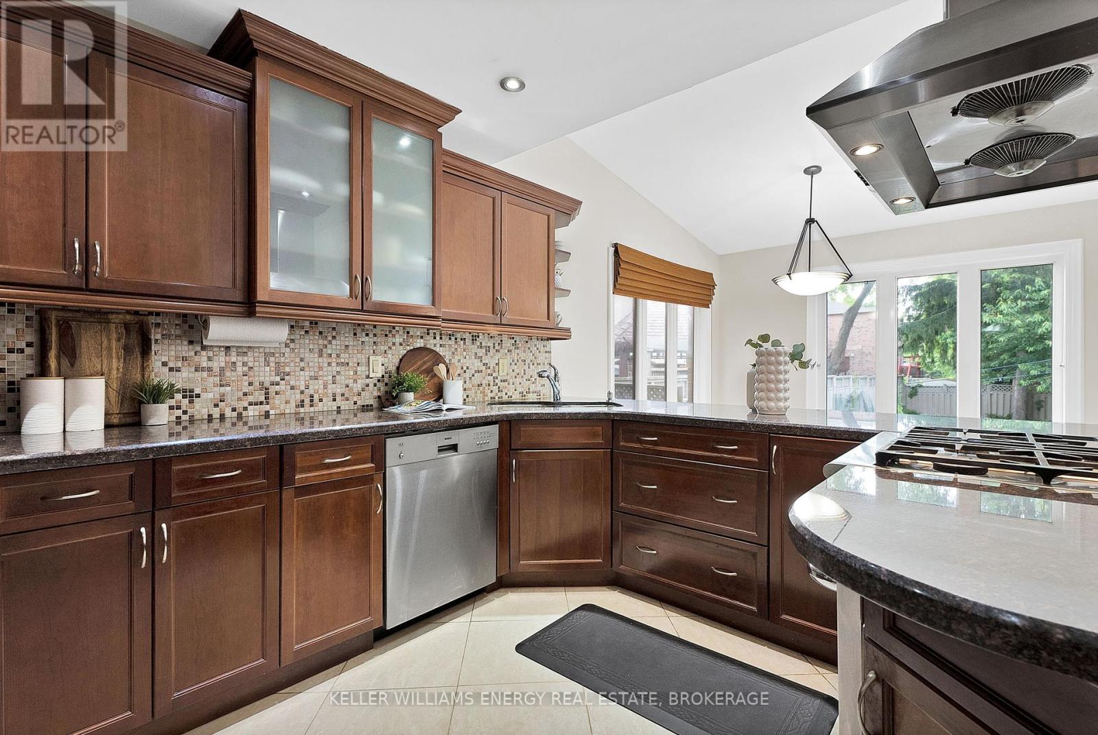 36 Evenwood Avenue Property Photo 14