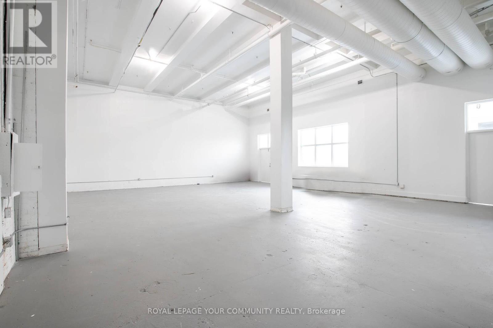 152 - 1159 DUNDAS STREET E Property Photo 1