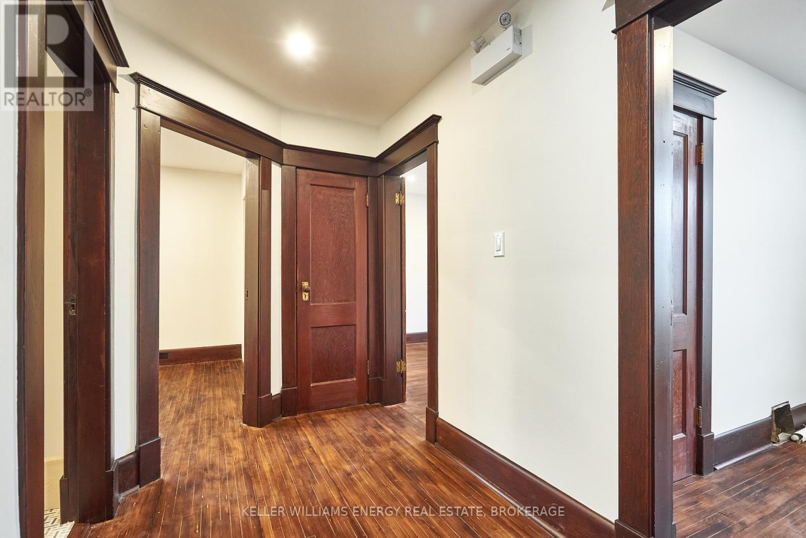 24 Baldwin Street Property Photo 10
