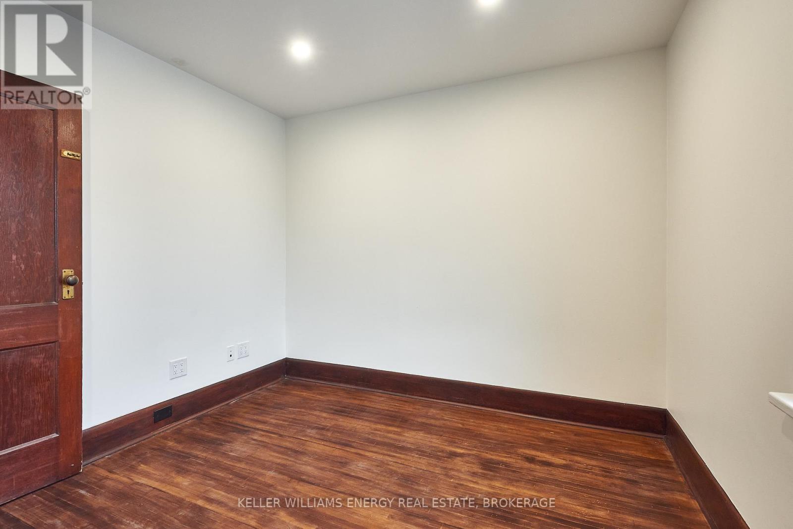 24 Baldwin Street Property Photo 15
