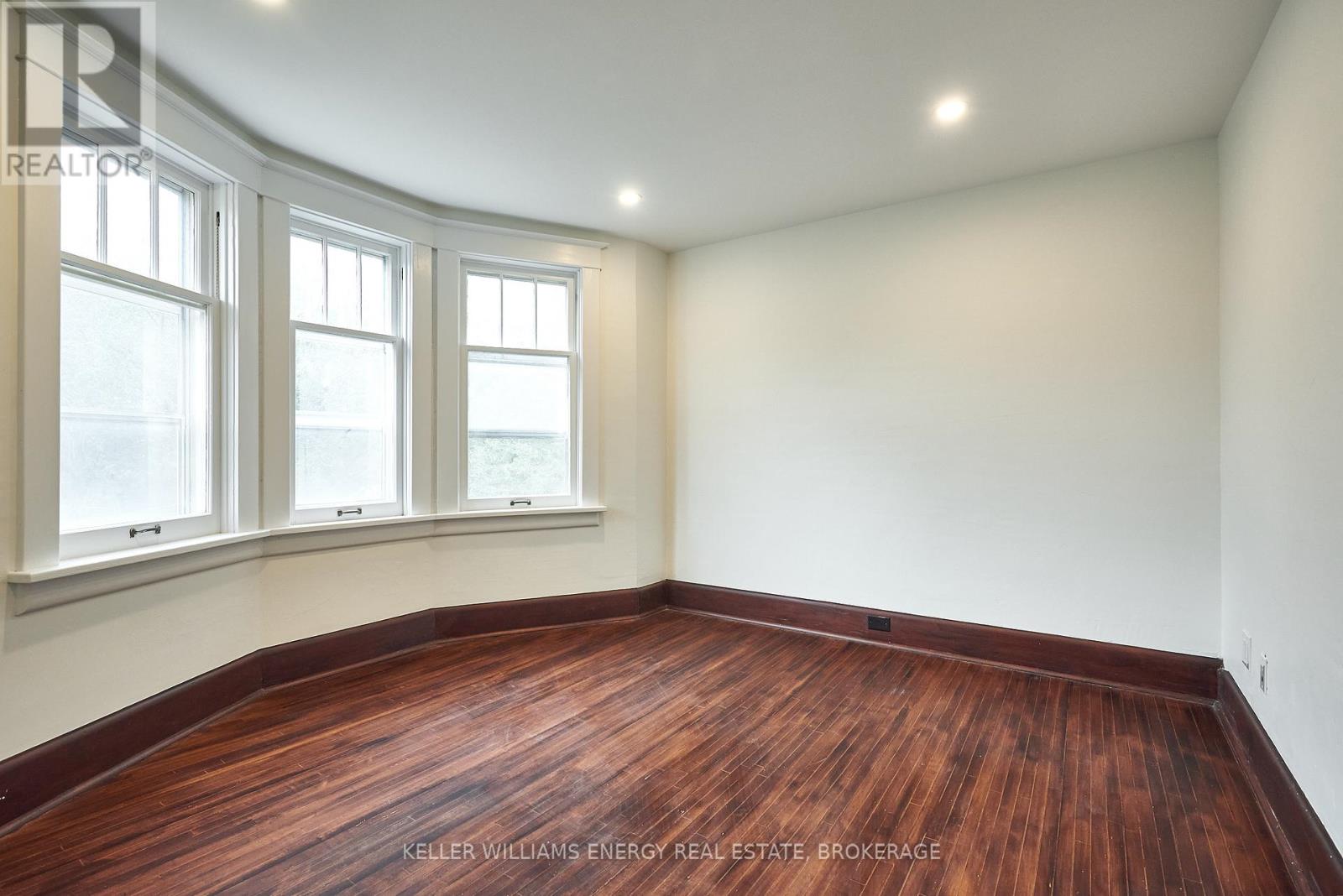 24 Baldwin Street Property Photo 21