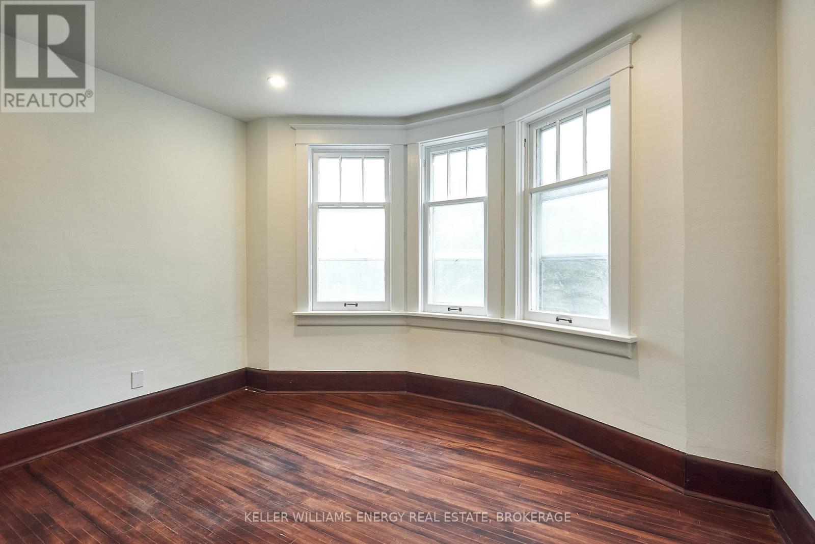 24 Baldwin Street Property Photo 22