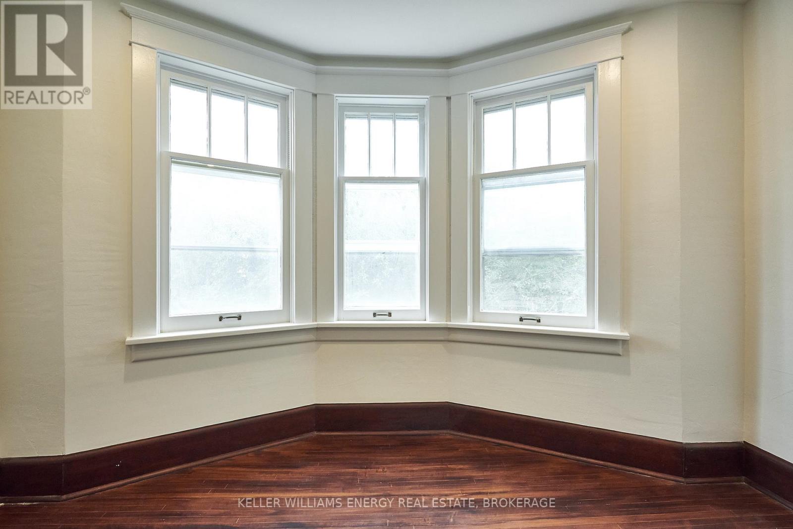24 Baldwin Street Property Photo 23