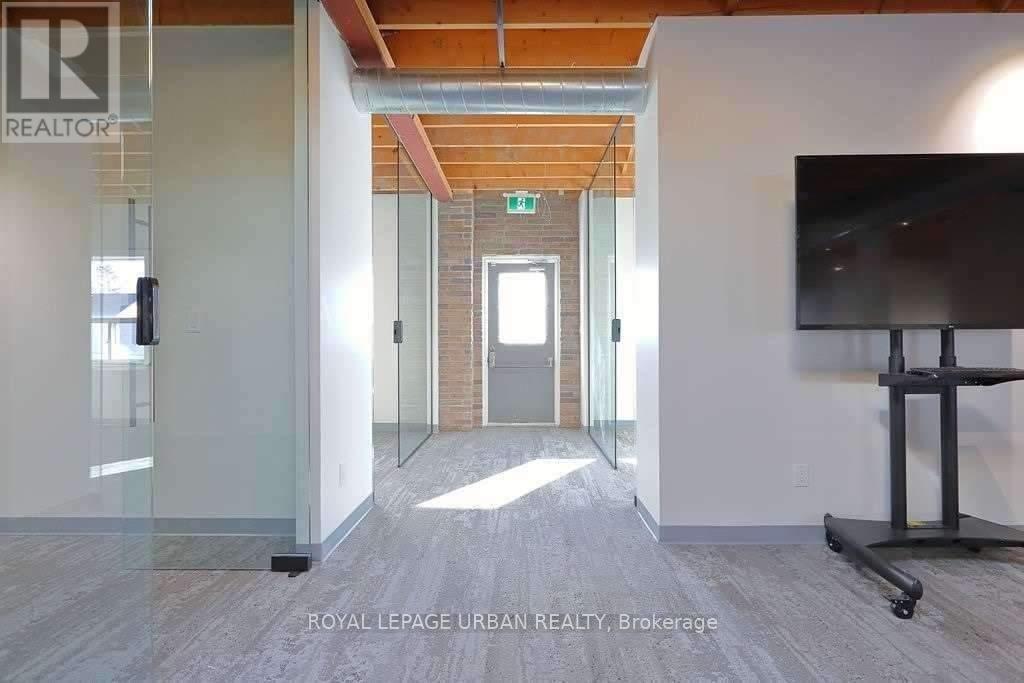 209 - 840 Pape Avenue Property Photo 10