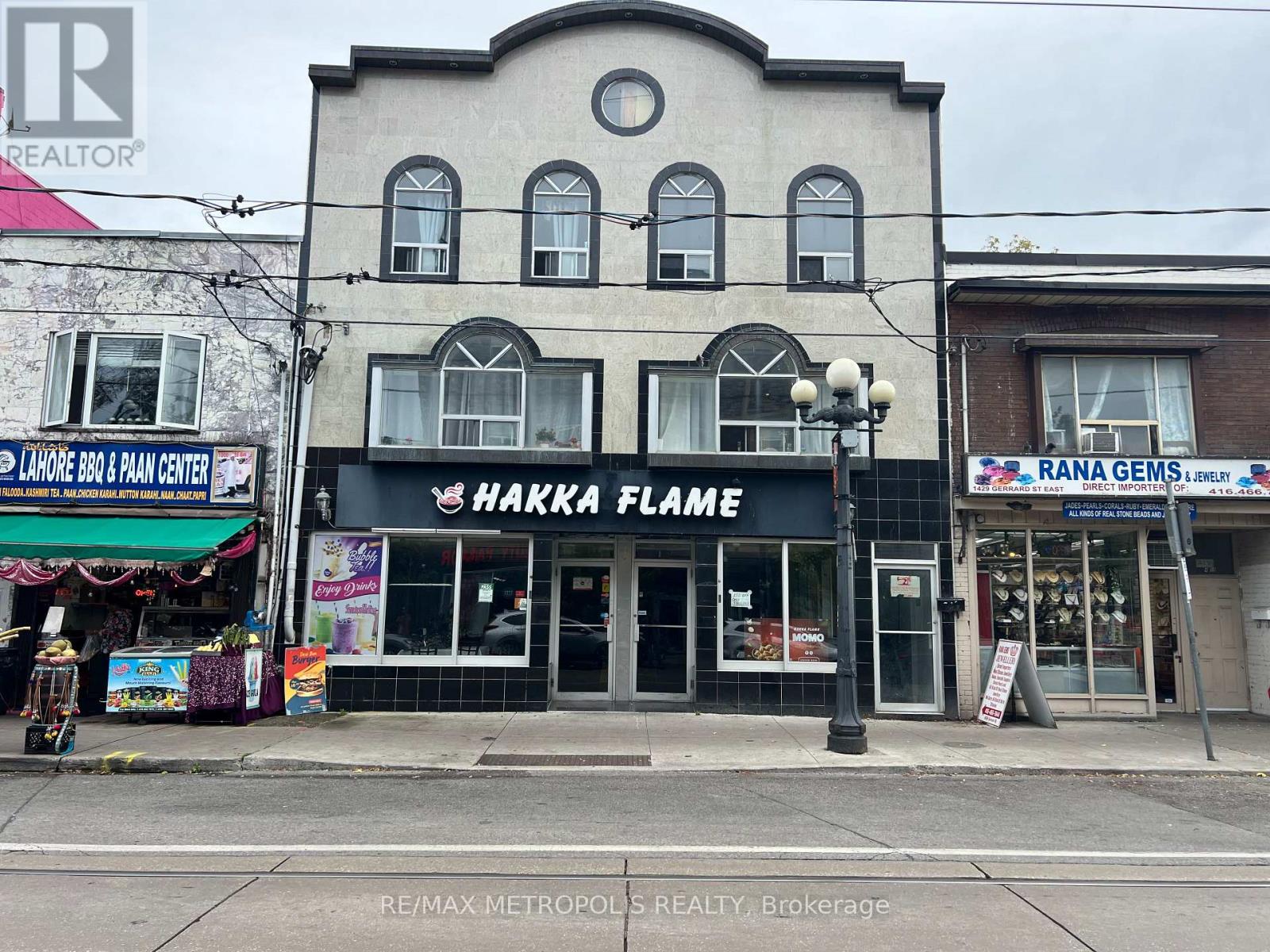1431 - 1433 Gerrard Street E Property Photo 2