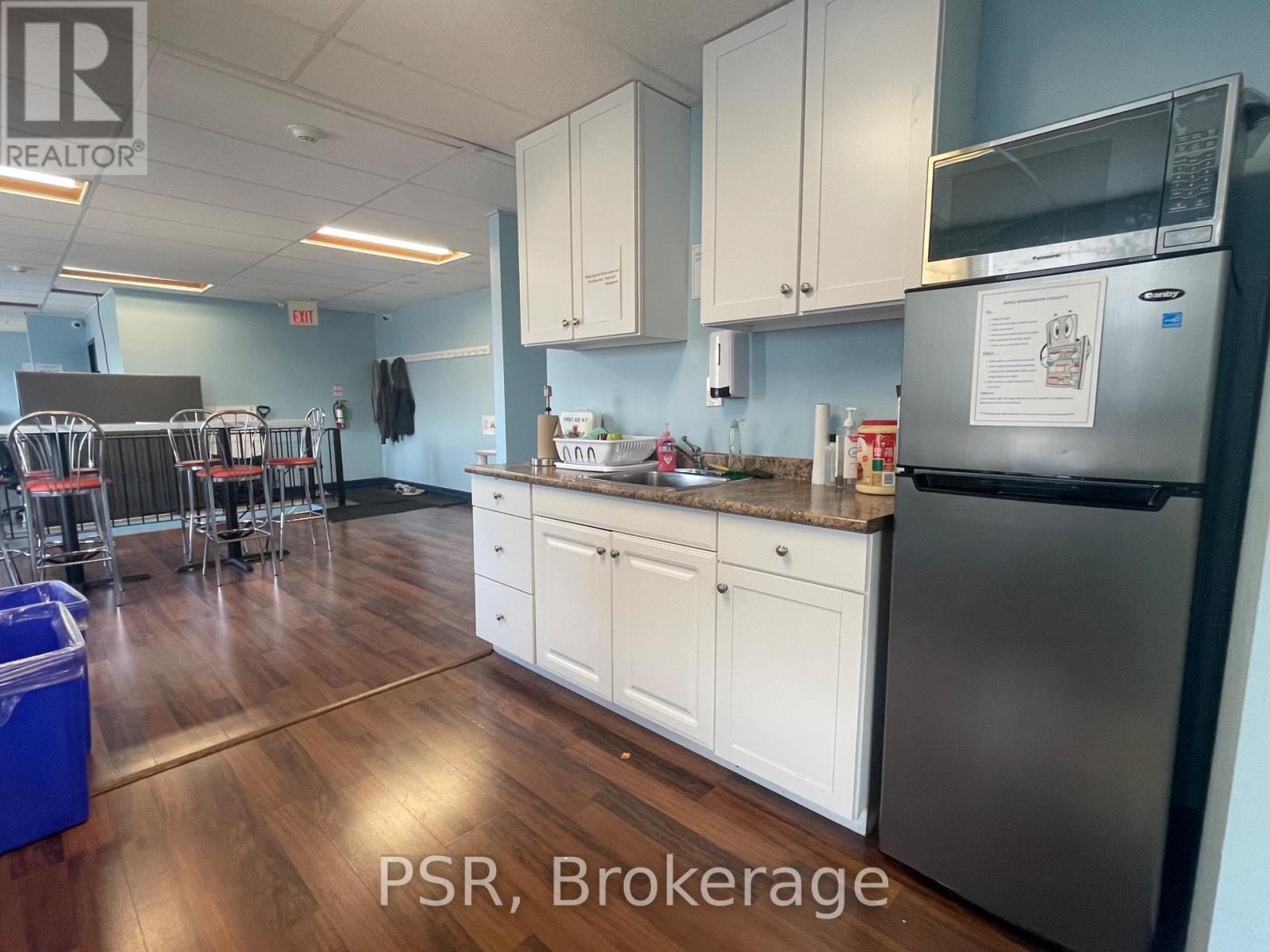 2nd Flr - 2152 Danforth Avenue Property Photo 10