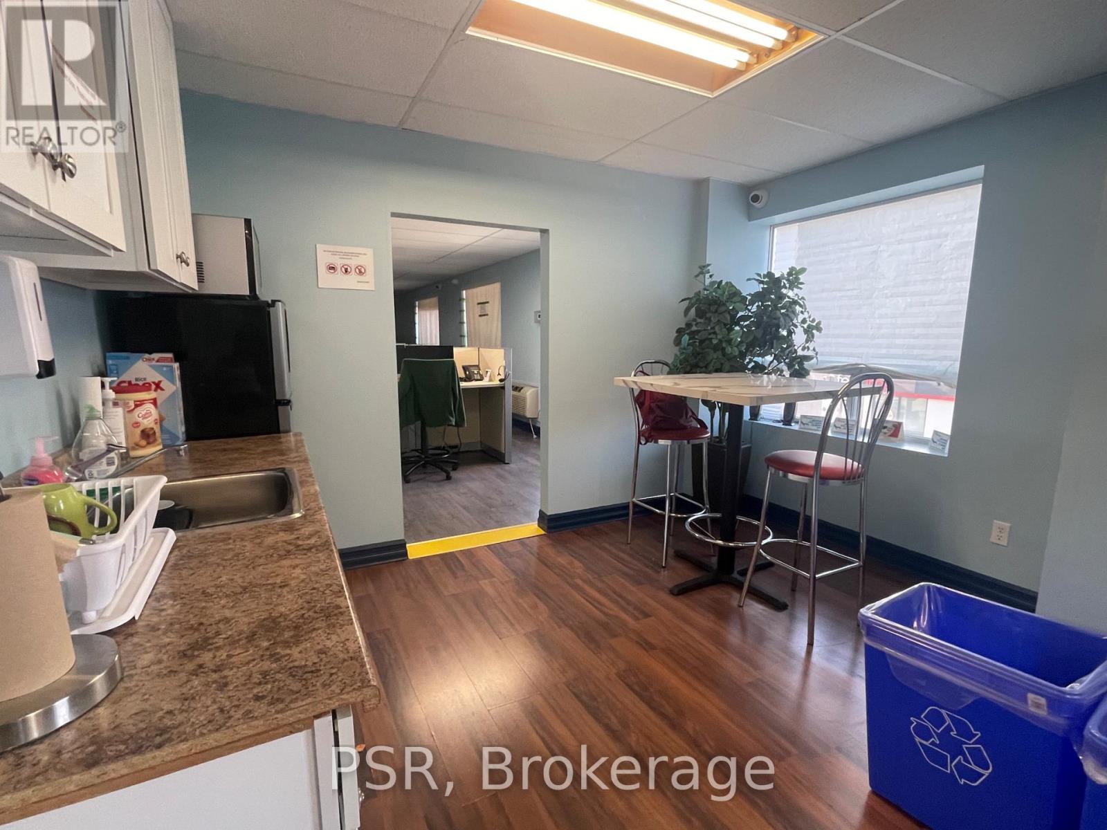 2nd Flr - 2152 Danforth Avenue Property Photo 11