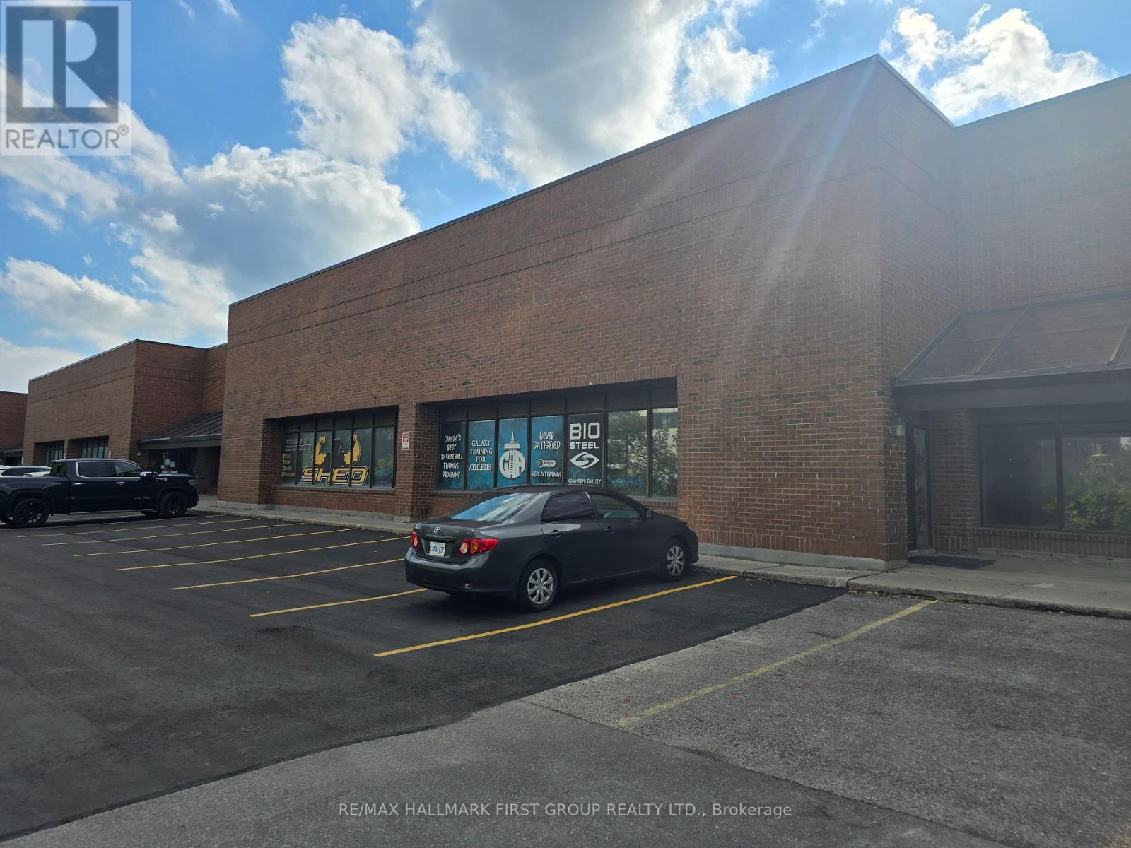 12 - 1420 Bayly Street Property Photo 1