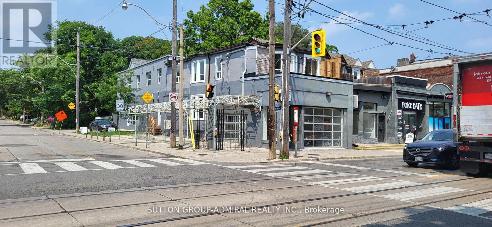 1930 Queen Street E Property Photo 21