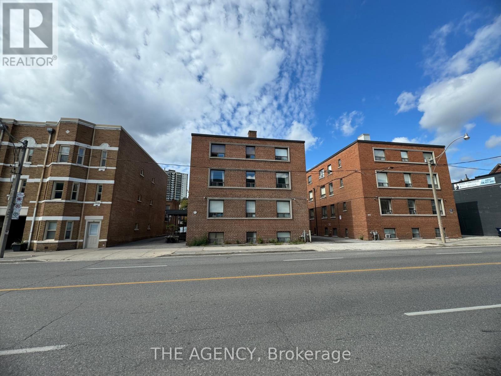 203 - 852 Broadview Avenue Property Photo 9