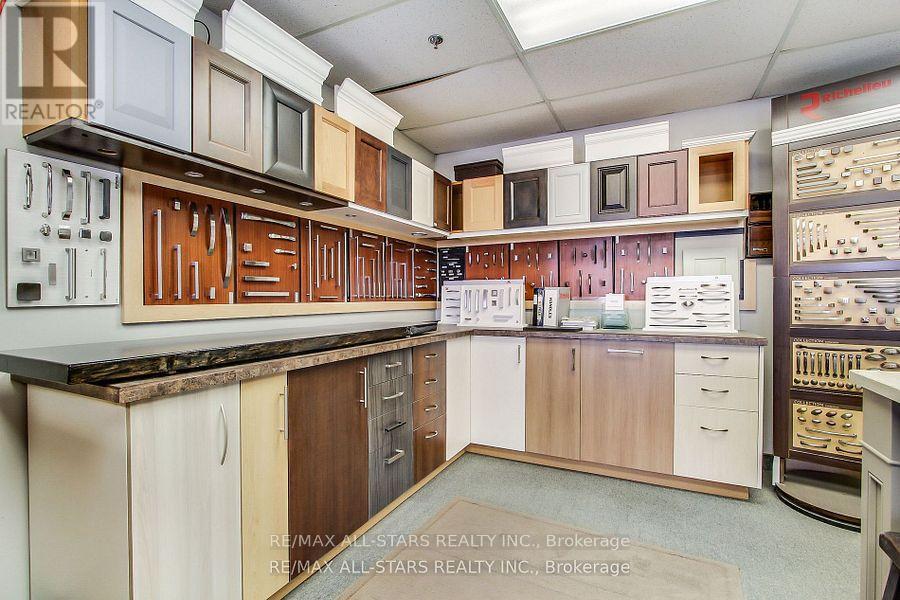 5 - 896 Brock Road Property Photo 6