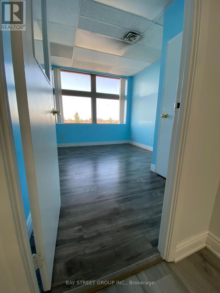 310 - 3850 Finch Avenue E Property Photo 6