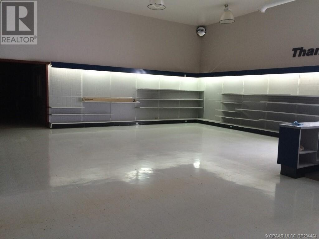 11305 95 Street Property Photo 6