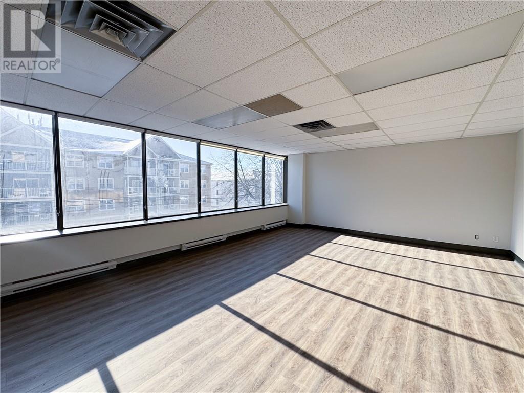 100 Cameron Street Property Photo 12