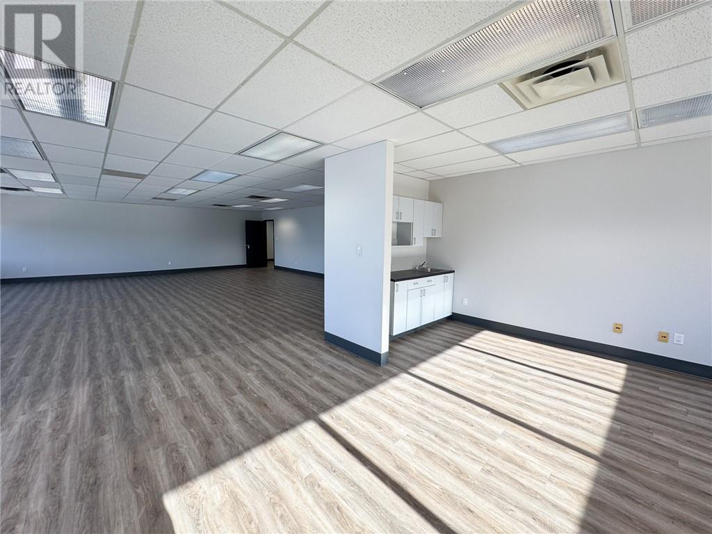 100 Cameron Street Property Photo 14