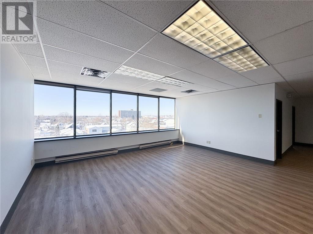 100 Cameron Street Property Photo 17